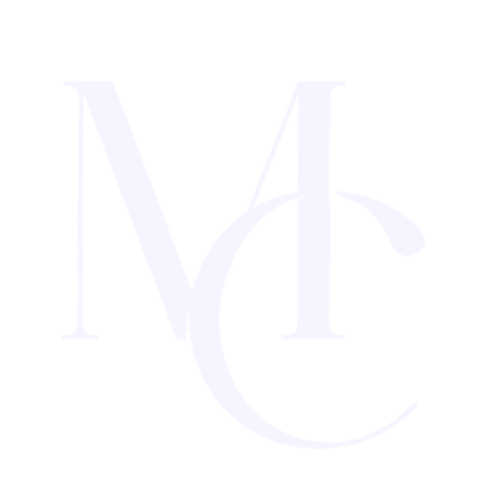 Logo Micaeli Coutinho Branco